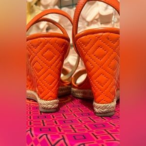 🍊TORY BURCH MARION QUILTED 85MM WEDGE size 6.5 🍊